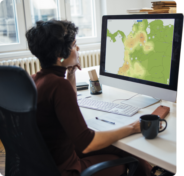 global-maps-desk